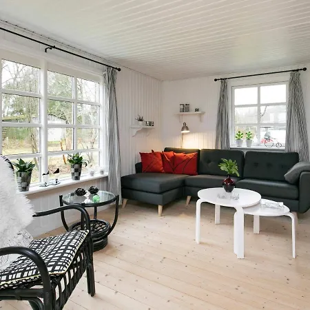 6 Person Holiday In Hals