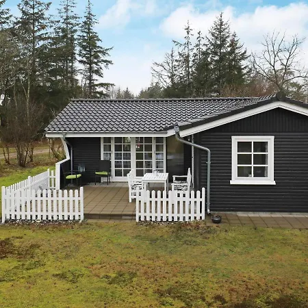6 Person Holiday In Hals