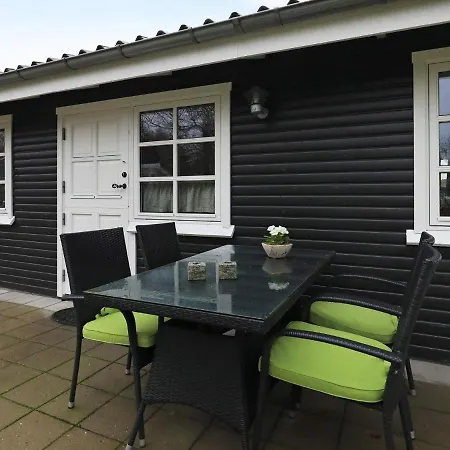 6 Person Holiday In